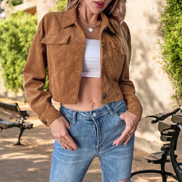 Women’s Button-Front Corduroy Flap Pocket Button-Up Crop Trucker Jacket - Picture 5 of 16